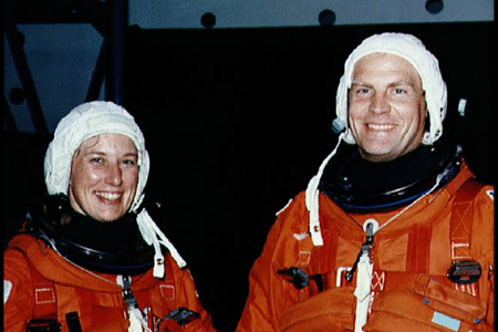 Первая супружеская пара в космосе